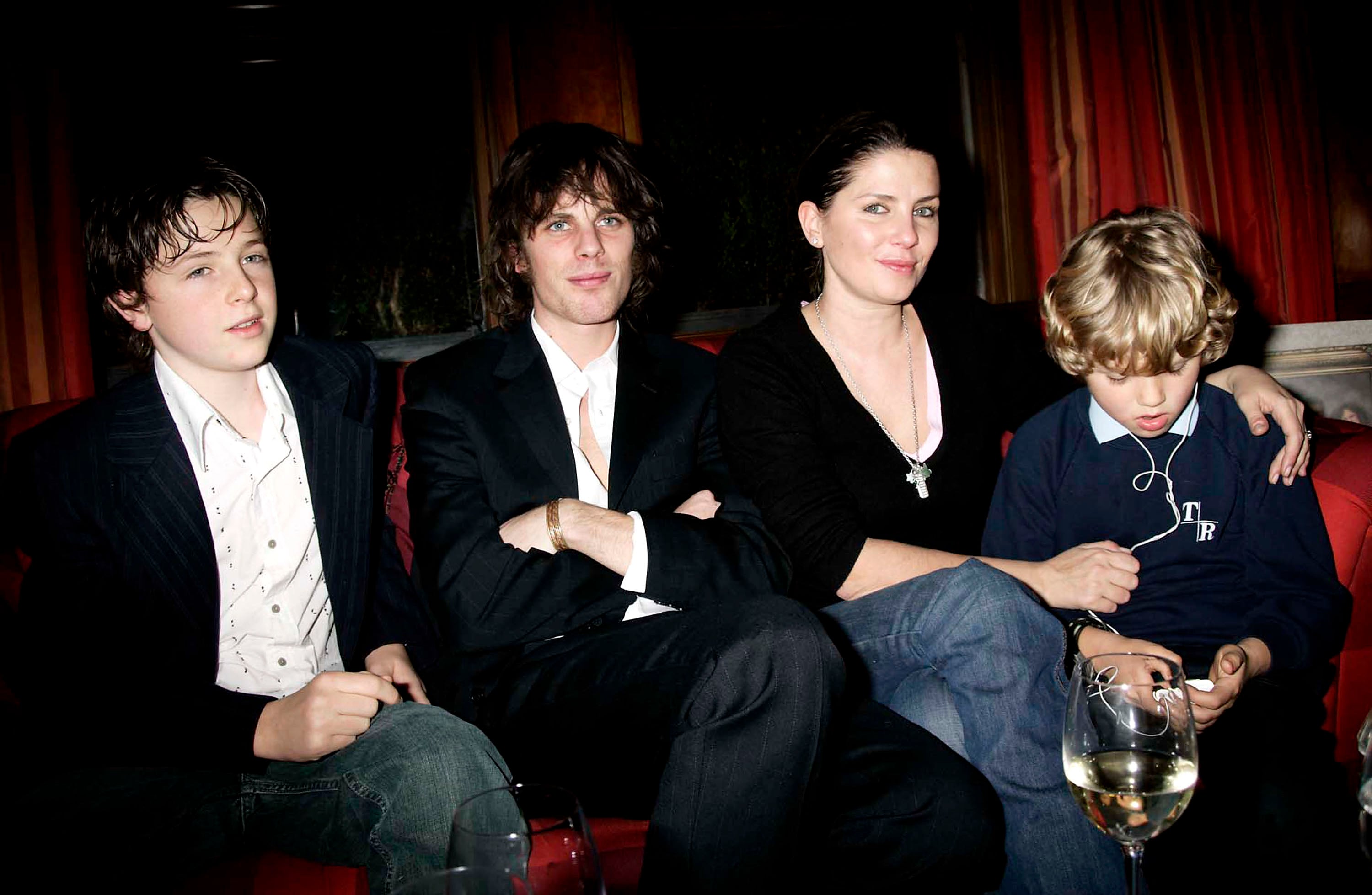 Sadie Frost with musician Jackson Scott and her children Finlay Kemp and Rafferty Law in 2005. / Dave Hogan/Getty Images